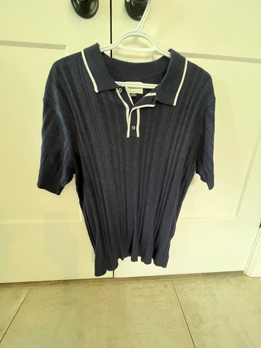 Light Knit collared shirt